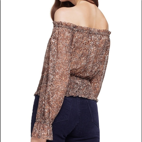 L’AGENCE Lilia Off Shoulder Top NWT Size XS - Picture 4 of 16